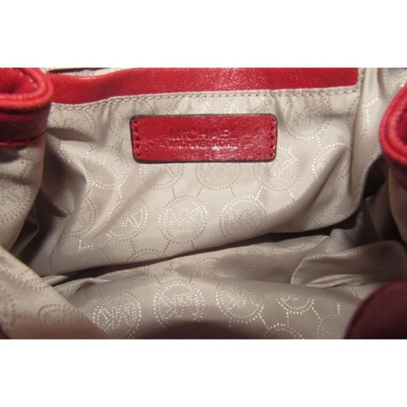 Michael Kors Circular Red Leather Crossbody - Picture 3 of 12